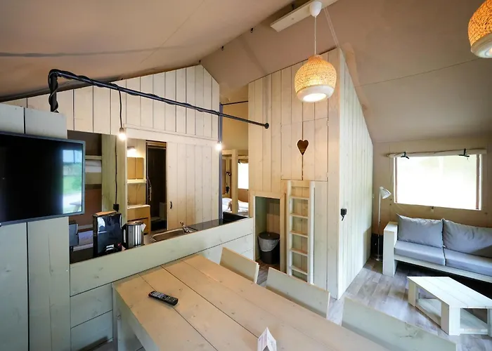 Luxuszelt Im Serengeti Park Οργανωμένο κάμπινγκ